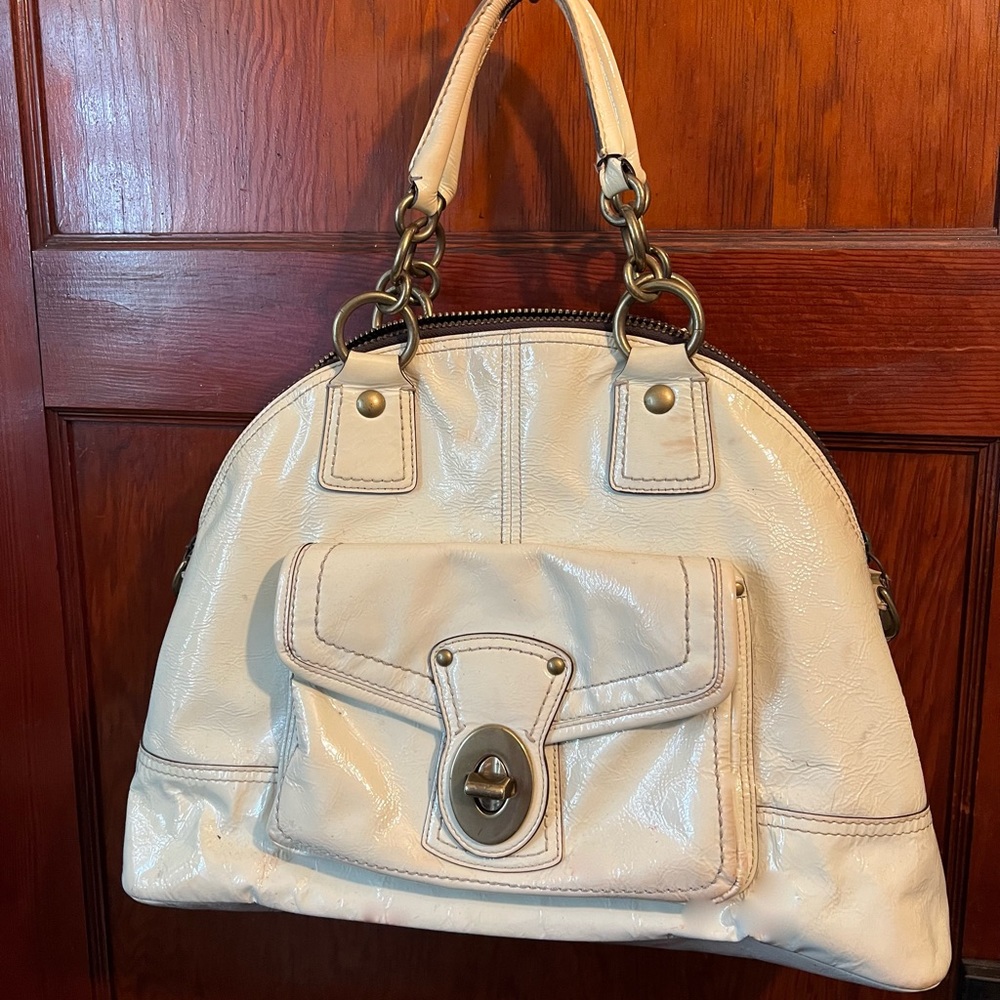 Authentic Leather Coach Purse. GUC. Retail $780. Off-White. Oversized.